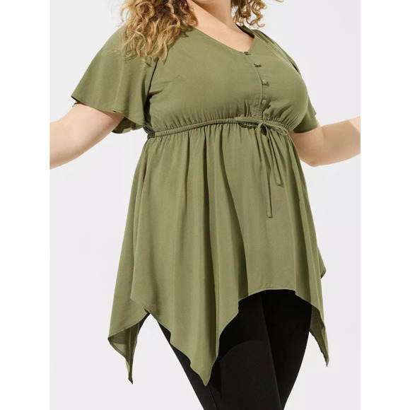 torrid Tops - NWT Torrid Babydoll Challis Sharkbite Flutter Sleeve Top Green Plus Size 2 2X